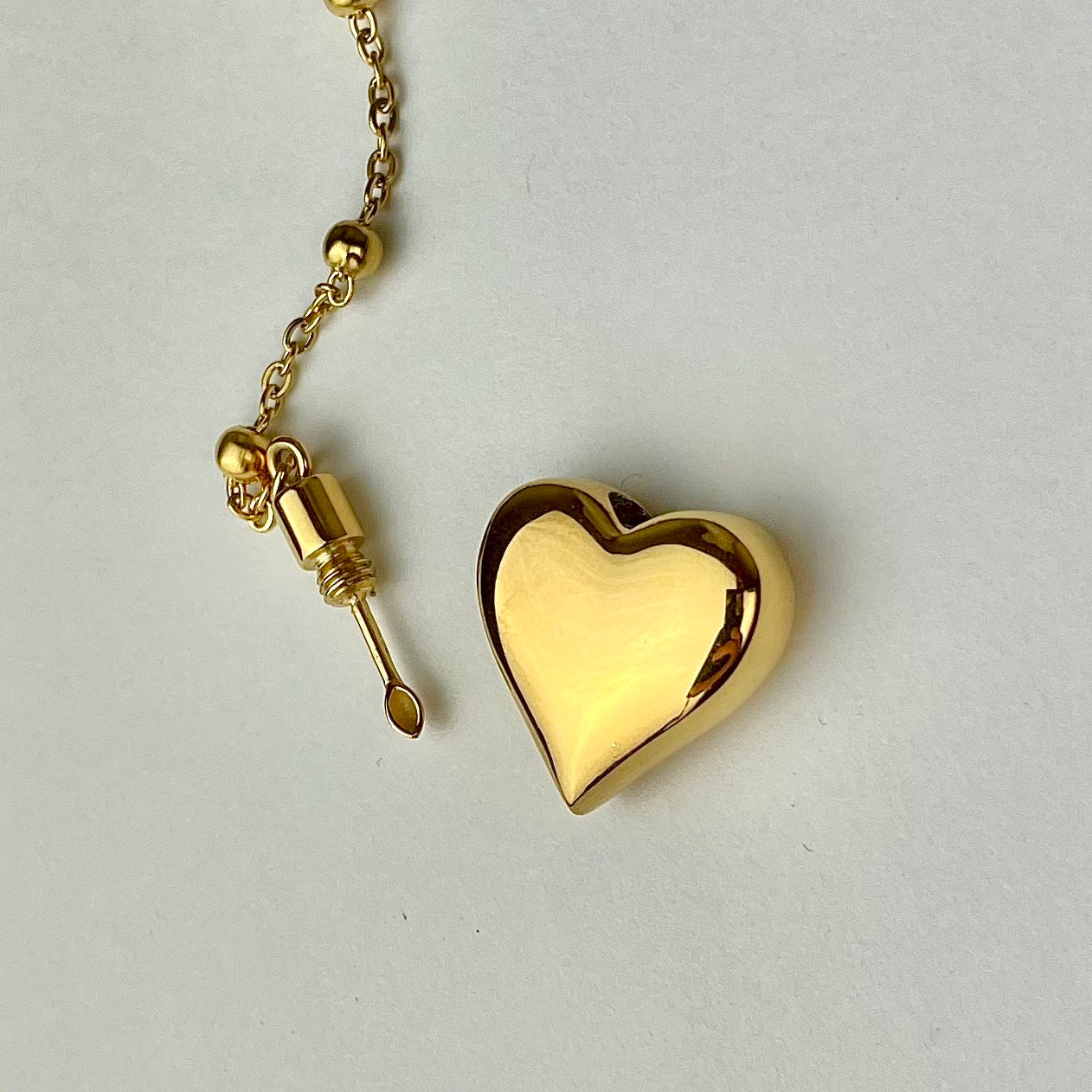 Del Rey Ldr Inspired Heart Stash Necklace