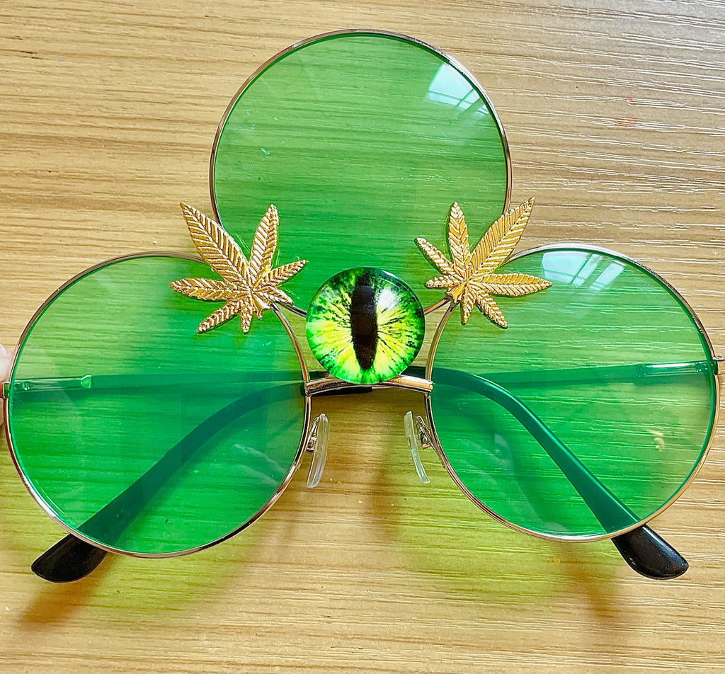 Weed Leaf Sunglasses – Rave Fashion Goddess display picture 2
