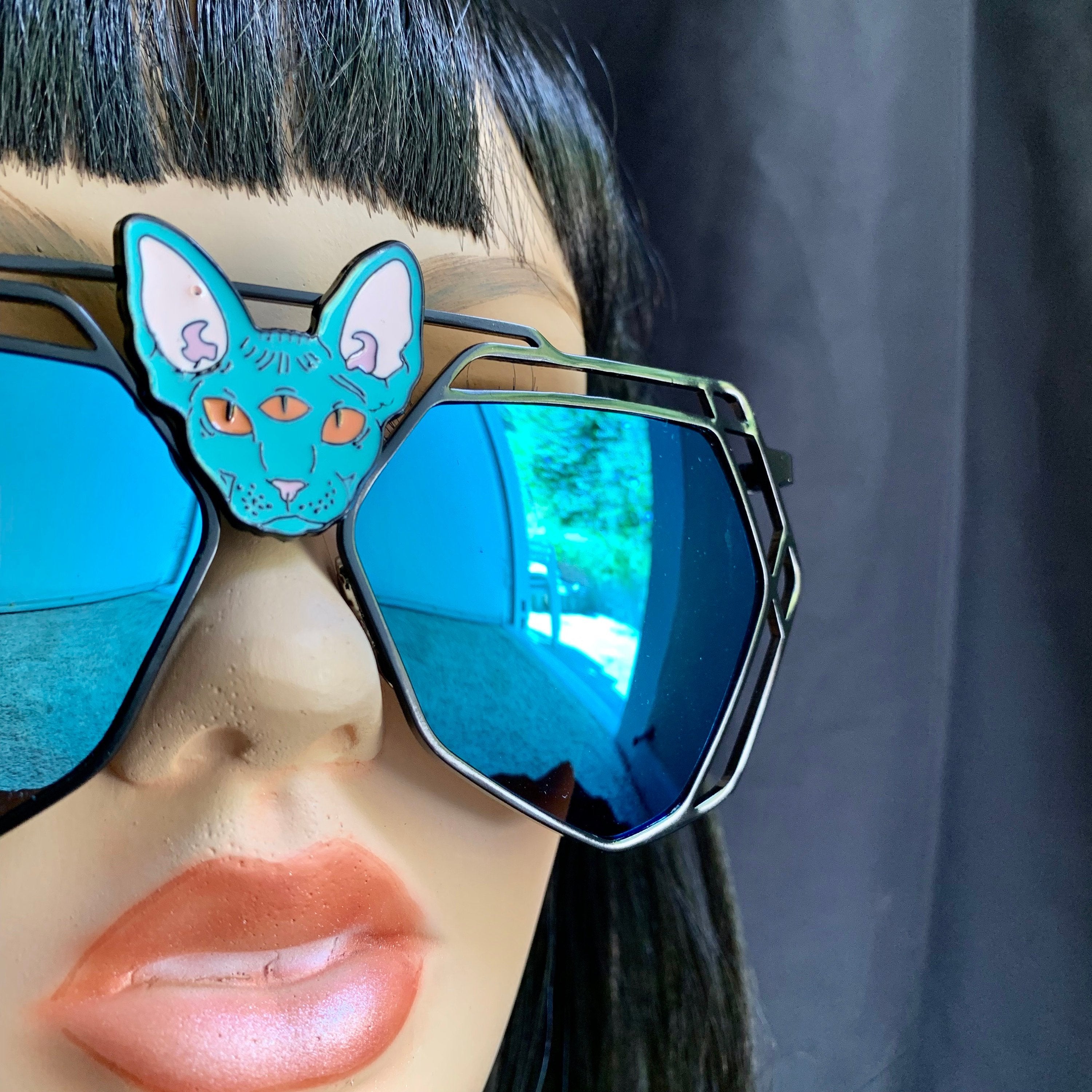 Blue Mirror Sunglasses – Rave Fashion Goddess display picture 1