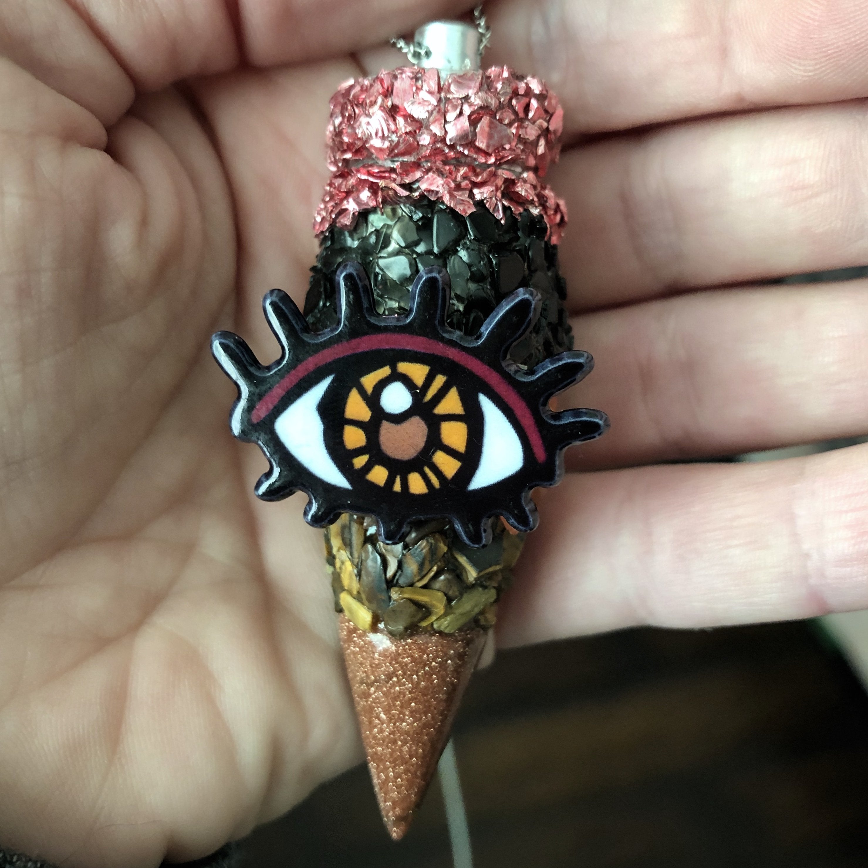 Heady-Pendants-3_55aa7377-9314