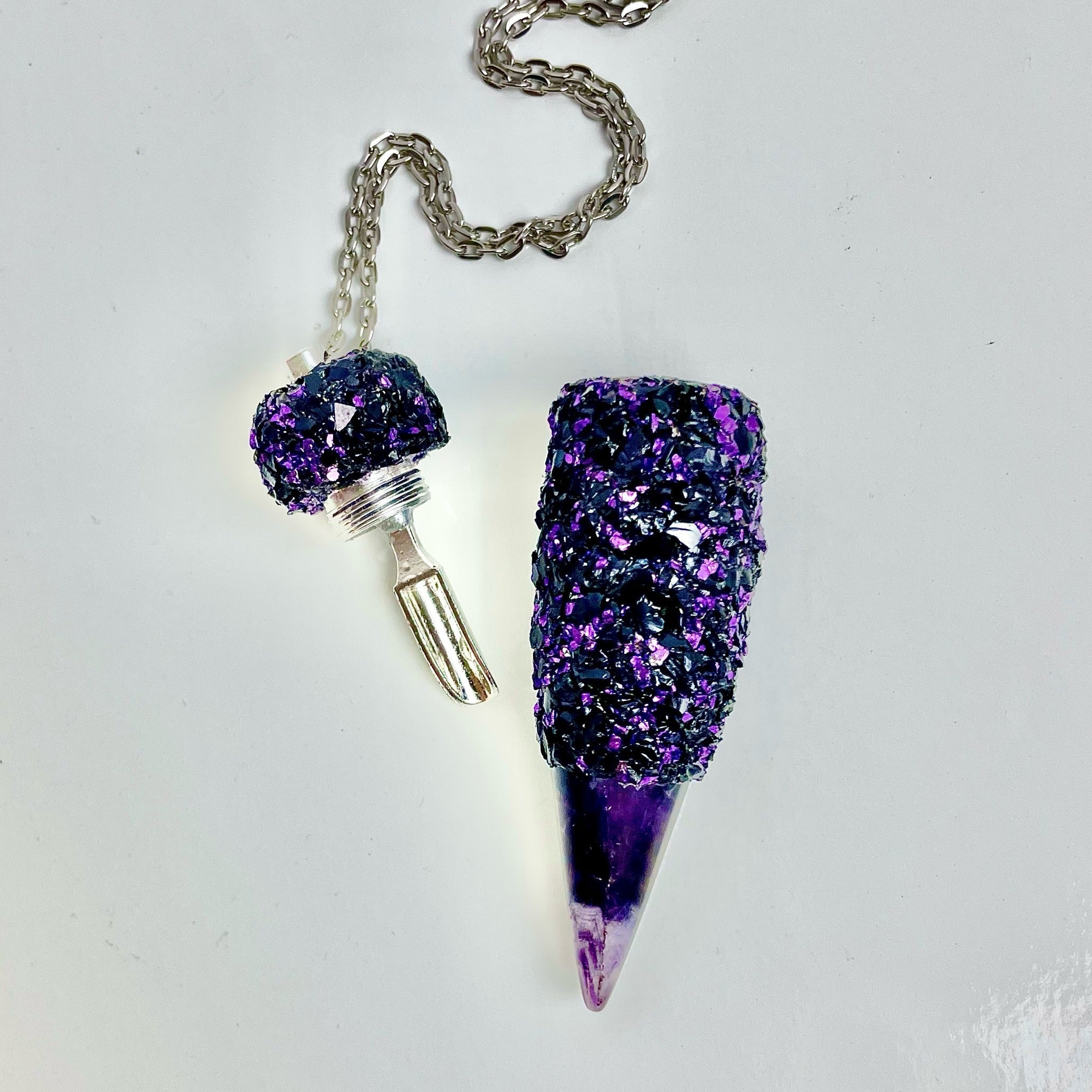 Hidden-Compartment-Necklace-9.