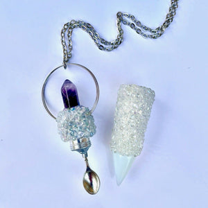Snuff Pendant With Spoon