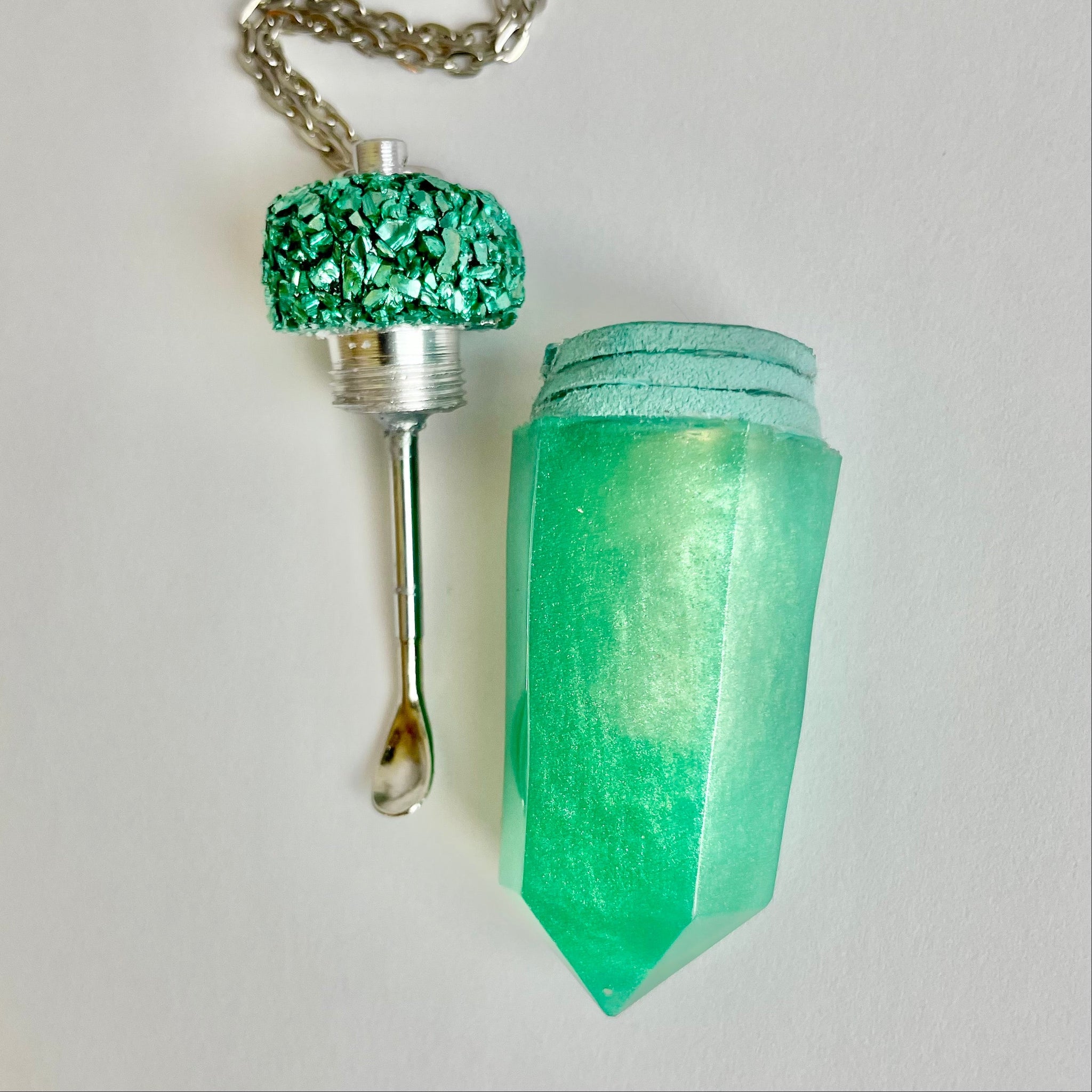 Green Stash Necklace with Spoon